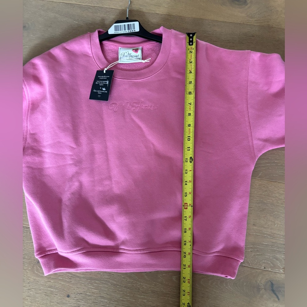 M. Fraise Bunny Hug Crew Neck Pullover Sweatshirt Fleece Long Sleeve Pink Medium - Picture 10 of 10